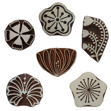 Load image into Gallery viewer, Botanical Wood Blocks Set - Medium flowers