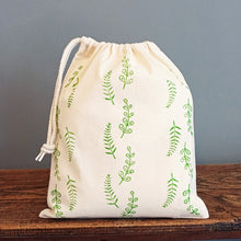 Load image into Gallery viewer, Botanical drawstring bag wood block printing kit