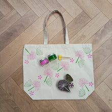 Load image into Gallery viewer, Floral maxi tote bag wood block printing kit