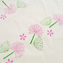 Load image into Gallery viewer, Allium flower wood block