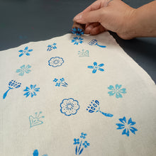 Load image into Gallery viewer, Botanical Wood Blocks Set - Mini flowers