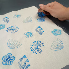 Load image into Gallery viewer, Botanical Wood Blocks Set - Mini flowers