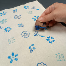 Load image into Gallery viewer, Botanical Wood Blocks Set - Mini flowers