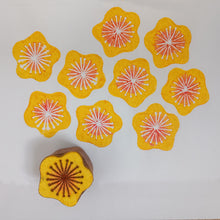 Load image into Gallery viewer, Botanical Wood Blocks Set - Medium flowers
