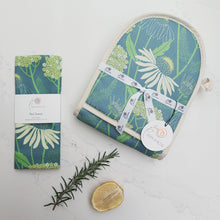 Load image into Gallery viewer, Echinacea oven gloves and tea towel set