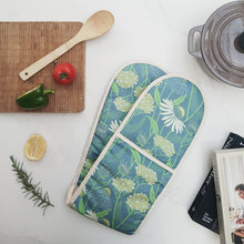 Load image into Gallery viewer, Echinacea oven gloves and tea towel set