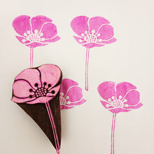 Load image into Gallery viewer, Anemone flower (right) wood block
