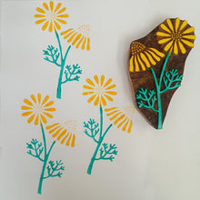 Load image into Gallery viewer, Chamomile flower wood block
