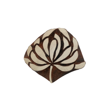 Load image into Gallery viewer, Kimono flower wood block
