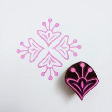 Load image into Gallery viewer, Botanical Wood Blocks Set - Mini flowers
