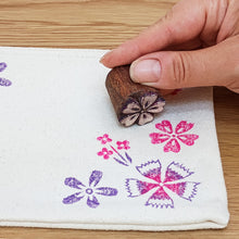 Load image into Gallery viewer, Floral zip bag wood block printing kit
