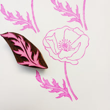 Load image into Gallery viewer, Poppy flower wood block
