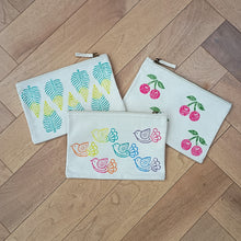 Load image into Gallery viewer, Blank cotton zip bag
